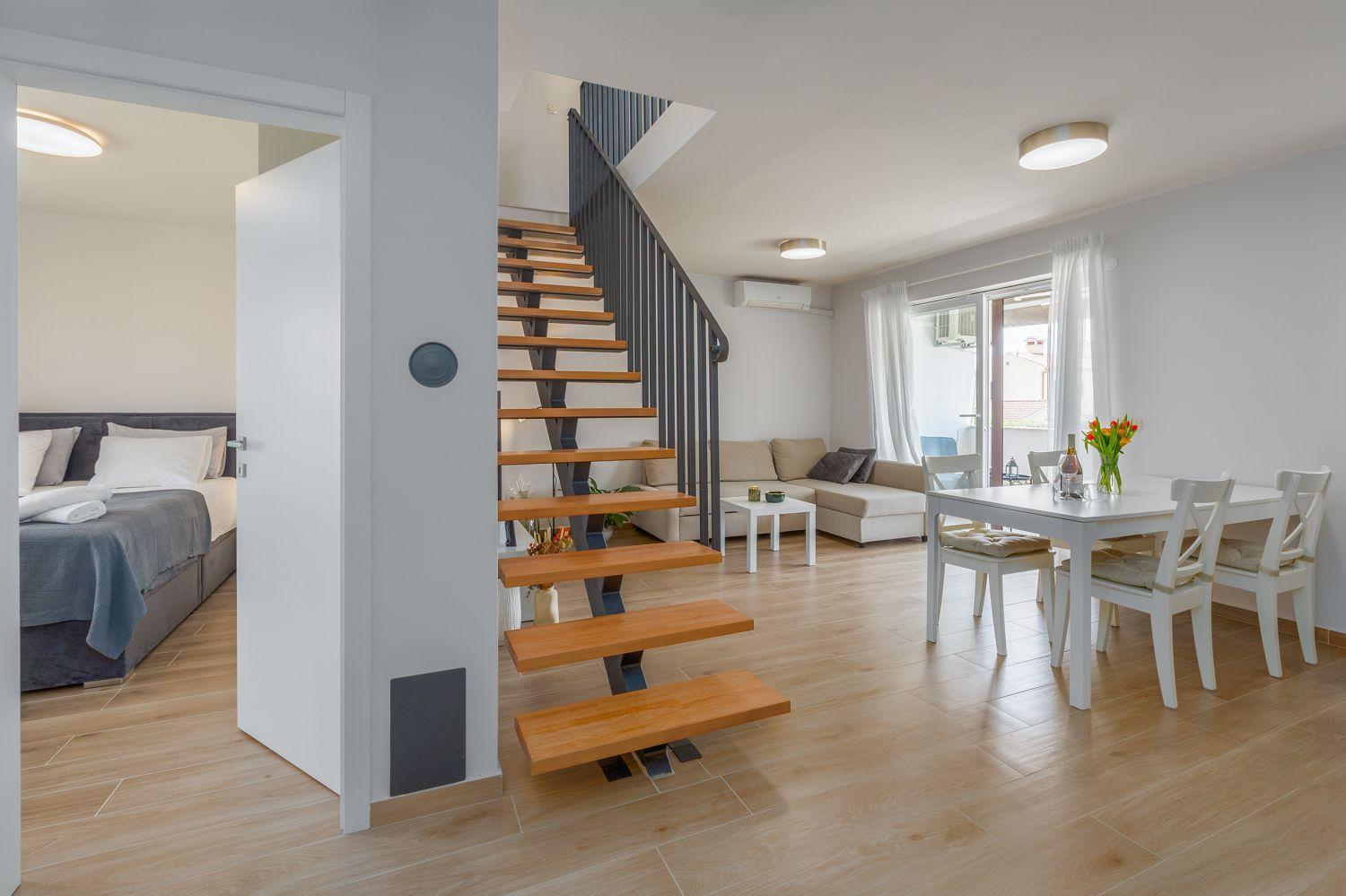 Exquisites Mit Eigener Galerie, Babybett, Waschmaschine Und Nur 700 Meter Zum *