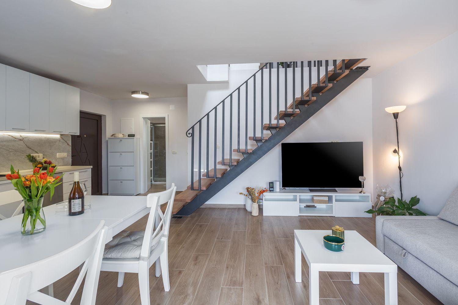 Apartman Exquisites Mit Eigener Galerie, Babybett, Waschmaschine Und Nur 700 Meter Zum *